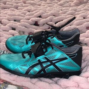 ASICS weight lifting shoes